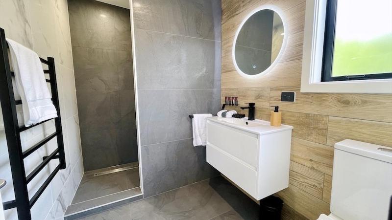 Ohope Villas With Spa,Sauna,Pool, Adults Only Buitenkant foto